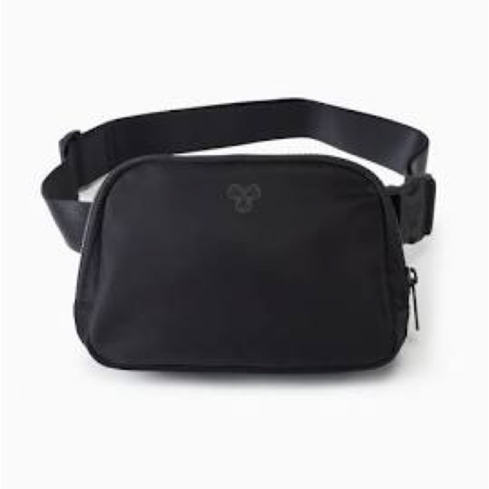TnAction On-The-Way Exposed Bag in Black